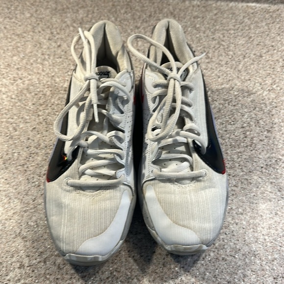 EUC Big Kids Freak Charles Veronica Court Shoes - Size 4Y - Picture 4 of 5